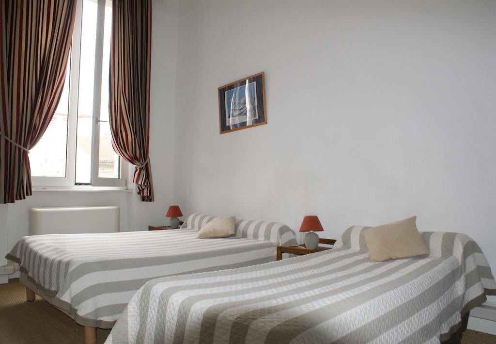 טולון Hotel Jaures מראה חיצוני תמונה