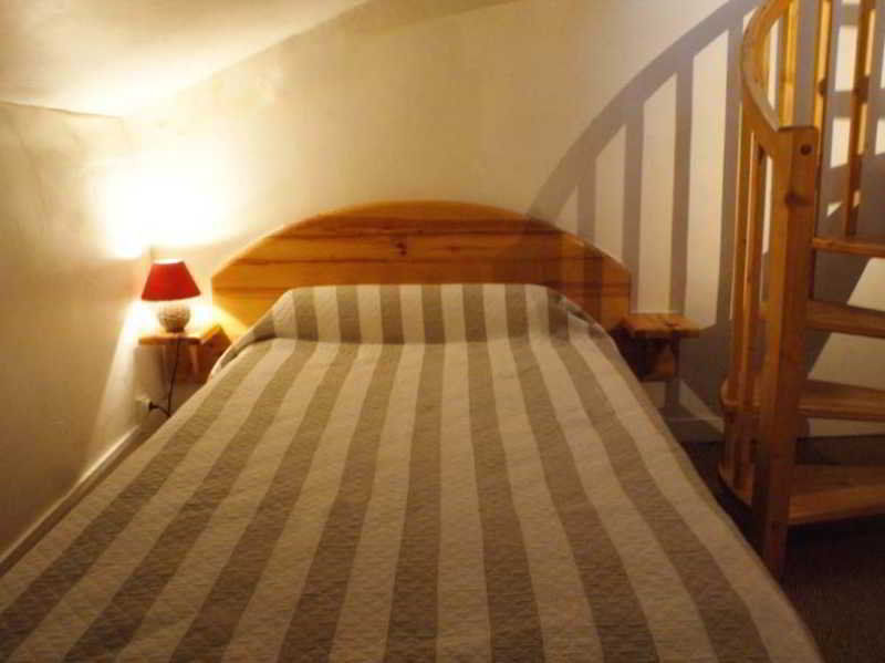 טולון Hotel Jaures מראה חיצוני תמונה