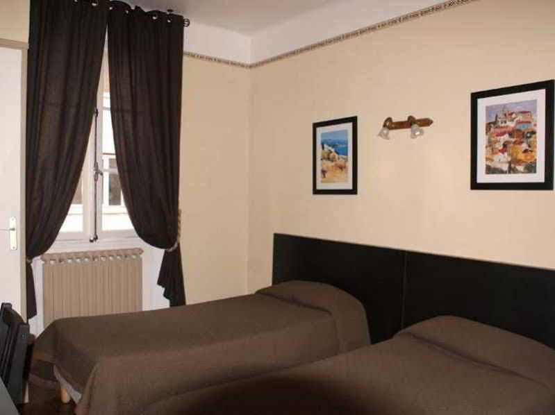 טולון Hotel Jaures מראה חיצוני תמונה