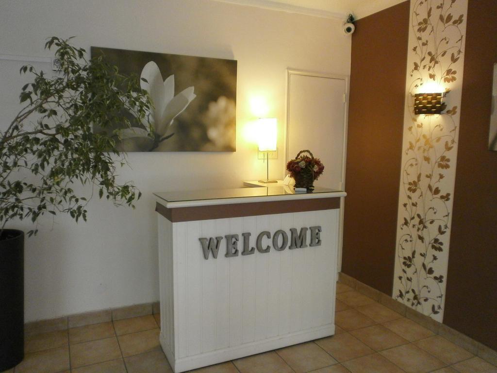 טולון Hotel Jaures מראה חיצוני תמונה