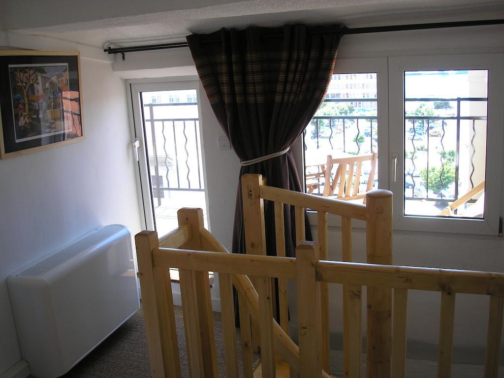טולון Hotel Jaures מראה חיצוני תמונה